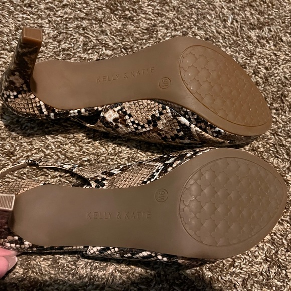 Women's Kelly & Katie Nerani Python PU Dress Sandals Heels - Picture 4 of 4